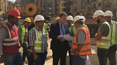 شاهد.. وزير النقل يتابع أعمال تنفيذ محطة جمال عبد الناصر بالخط الثالث للمترو