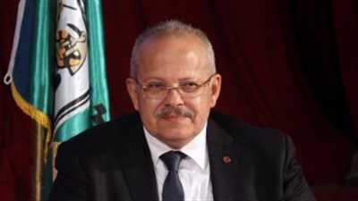 مجلس جامعة القاهرة يقف دقيقة حدادا على أرواح شهداء الشرطة بالواحات