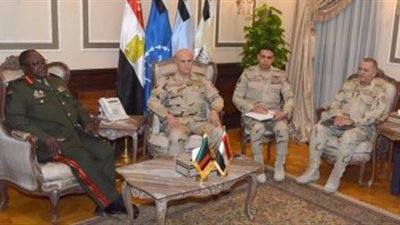الفريق محمد فريد يلتقى قائد القوات المسلحة الزامبية