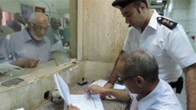 «الداخلية» تسهل إجراءات كبار السن وذوى الاحتياجات الخاصة بمصلحة الجوازات