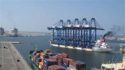 ميناء دمياط يستقبل 5 سفن حاويات وبضائع خلال 24 ساعة