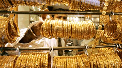 تراجع أسعار الذهب 5 جنيهات خلال تعاملات اليوم 