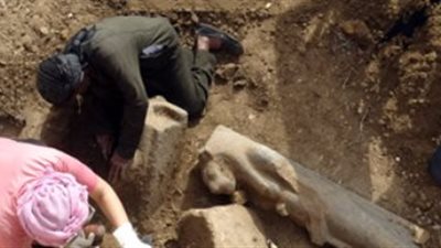 الآثار تعلن الكشف عن 27 تمثالا فى معبد أمنحتب الثالث بالأقصر