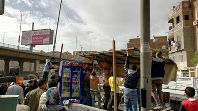 شاهد.. «الطرق والكبارى» تسترد 16 ألف متر مربع من «تعديات الطريق الدائرى»