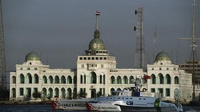 45 سفينة تعبر قناة السويس بحمولات بلغت 2.79 مليون طن