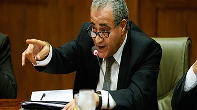 «المصيلحي» يوجه ببدء كتابة الأسعار على السلع