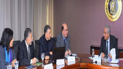 قابيل: جاري الانتهاء من إعداد استراتيجية جديدة لتنمية 5 قطاعات صناعية