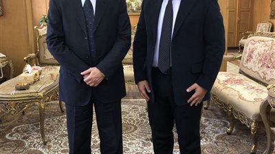 «إسماعيل» و«عزت» يستعرضان مشروعات التطوير بمحافظة دمياط