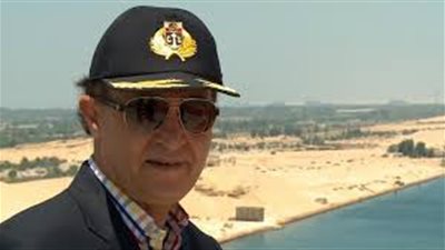 «مميش»: 57 سفينة عبرت قناة السويس من الاتجاهين بحمولة 3.3 مليون طن 