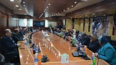 بروتوكول تعاون بين الكهرباء والمطار لتحويل نظام الإضاءة لـ «الليد»