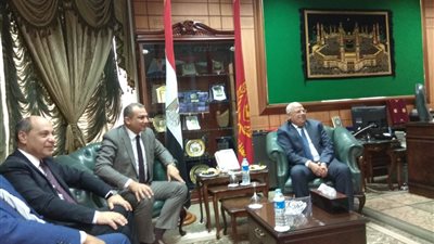  35.1 مليون جنيه لإنشاء بديلاً للأكشاك والفروشات العشوائية فى «بورسعيد»