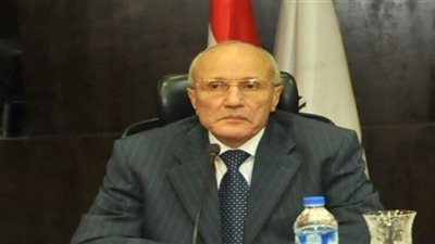 «العصار» يفتتح خط إنتاج الشاحنات «ماز» بـ«حلوان» للآلات والمعدات