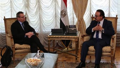 «القاضى» يبحث مع «هانيويل» العالمية سبل الاستثمار بتكنولوجيا المعلومات الذكية 