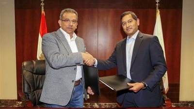 «البريد» توقع اتفاقية مع «أكسيس الأمريكية» لتقديم خدمات التسوق الإلكترونى