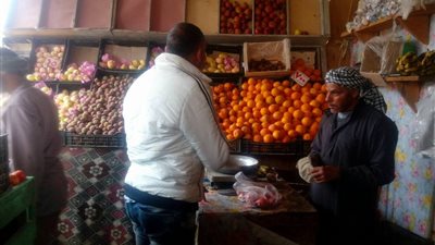 حملات تموينية مفاجئة تضبط 17 مخالفة بسيوة