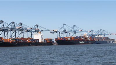 ميناء دمياط يستقبل 8 سفن حاويات وبضائع عامة خلال 24 ساعة