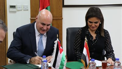 «نصر» تبحث مع «شحادة» التنسيق المشترك أمام مؤسسات التمويل الدولية