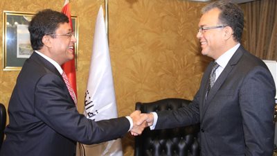«عرفات» يستقبل السفير الهندي بالقاهرة لبحث التعاون في مجالات النقل 