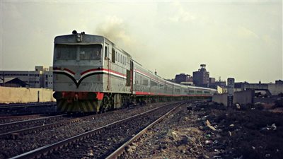 السكة الحديد تبدأ تشغيل ماكينات TVM لحجز تذاكر القطارات بنظام الفيزا كارت