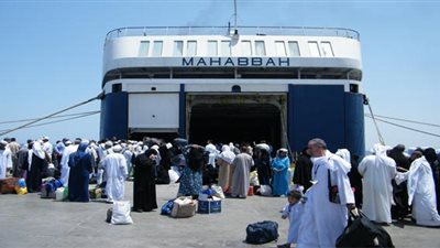 وصول و سفر 3523 راكب بموانى البحر الأحمر و تداول 522 شاحنة