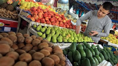  أسعار الخضراوات والفاكهة بسوق الجملة.. الطماطم تسجل 4 جنيهات