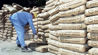  انخفاض أسعار الأسمنت و«طرة» بـ 828 جنيها للطن