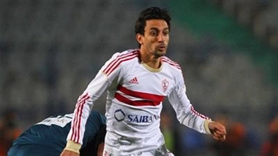  أيمن حفني يجدد تعاقده مع الزمالك ثلاث سنوات
