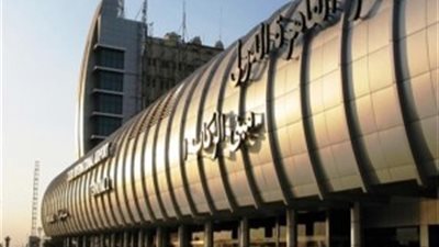 %100 زيادة بأسعار انتظار السيارات بـ«المطار» 