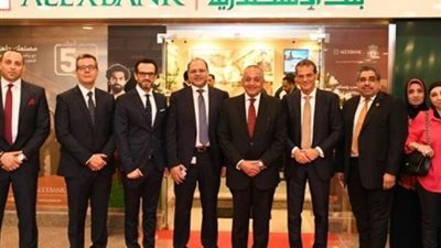 عبد الرازق يفتتح فرع بنك الإسكندرية بمقر هيئة التنمية الصناعية بالتجمع