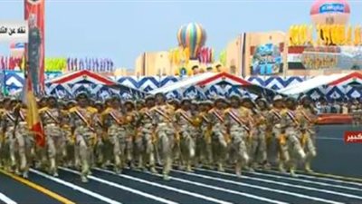  بحضور الرئيس.. خريجو الدفعة 156 ضباط صف متطوعون يهتفون: «المجد للشهداء»