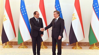 «السيسى» ونظيره «الأوزبكى» يتفقان على زيادة التبادل التجارى بين البلدين