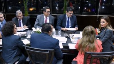 سحر نصر تلتقى بعثة البنك الدولى.. ووعود بـ1 مليار دولار لدعم تنمية سيناء