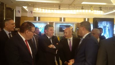 «هشام توفيق»: قطاع الأعمال يستحوذ علي 65% من نشاط الغزل والنسيج