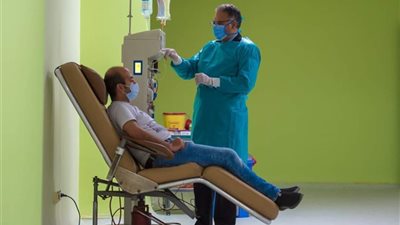 وزيرة الصحة: نجاح تجربة حقن المصابين بفيروس كورونا من الحالات الحرجة ببلازما المتعافيين 